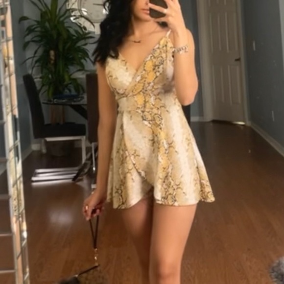 Snake print romper - Picture 4 of 4